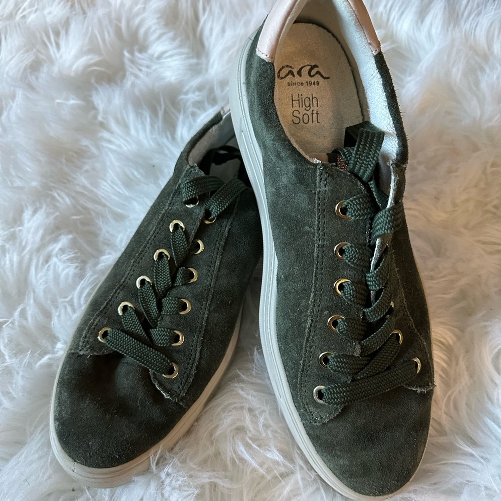 Ara Camden Women's Olive Suede Sneakers